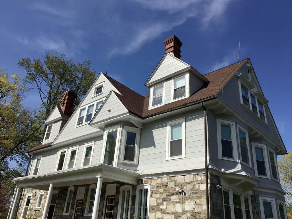 Mill-Rae house from the front.